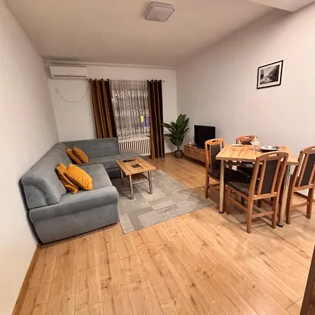 Apartment R-residency Ll *